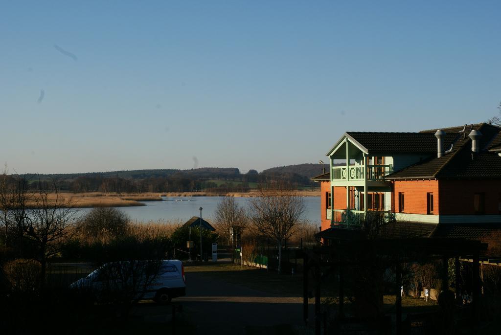 Ferienwohnung Granitzblick 3 mit Wintergarten und Seeblick Seedorf  Exterior foto